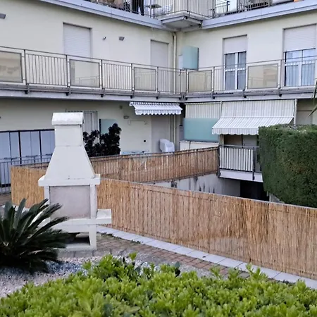 La Terrazza Sul Mare Apartment *